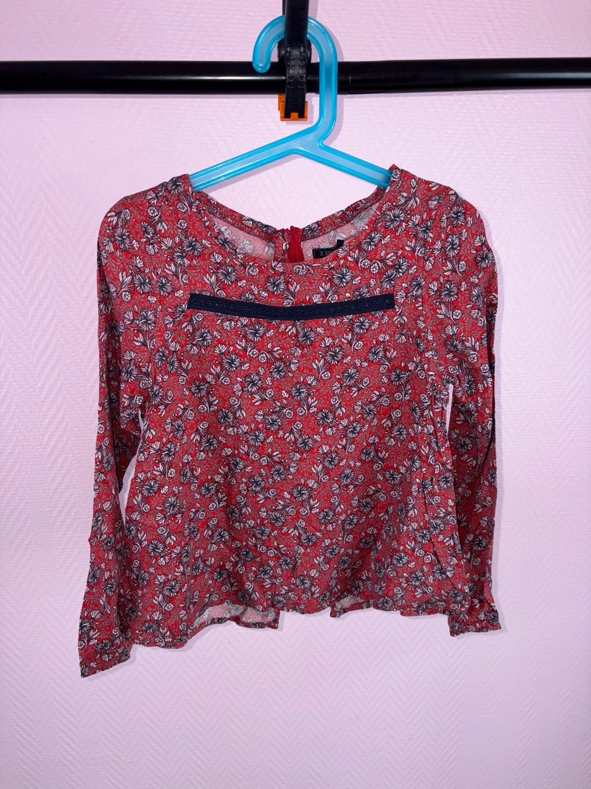 Blusa para niña Ikks talla 8 años en súper estado – photo 2
